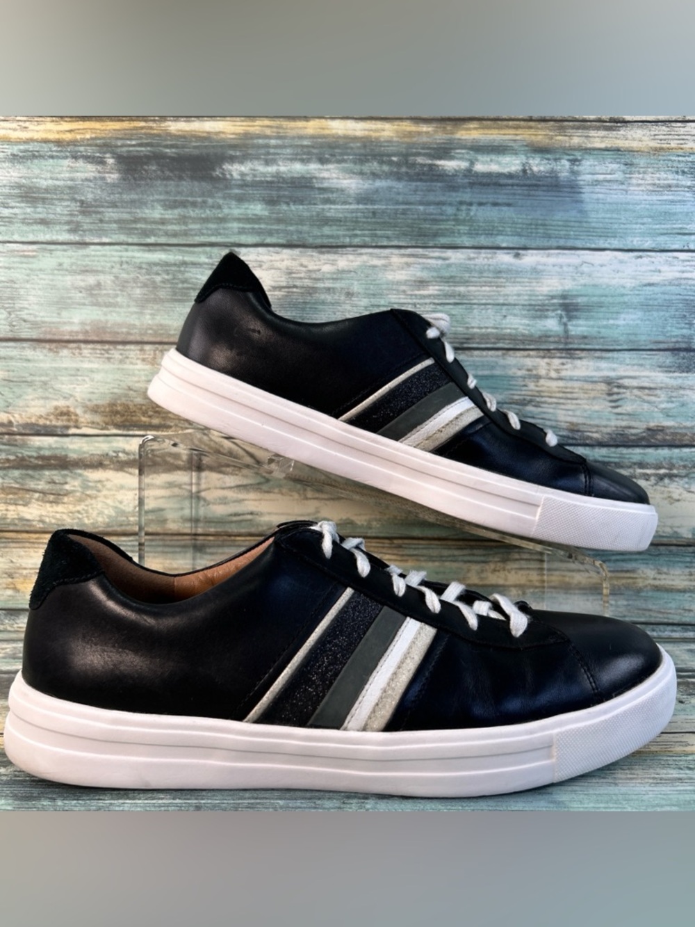Clarks Un Maui Band Casual Sneaker Womens 9.5M Black Leather Walking Tennis Shoe